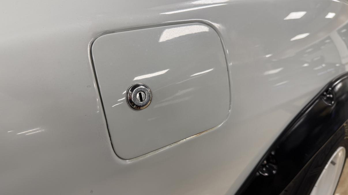 Nissan Fairlady Z 1969 thumb 10