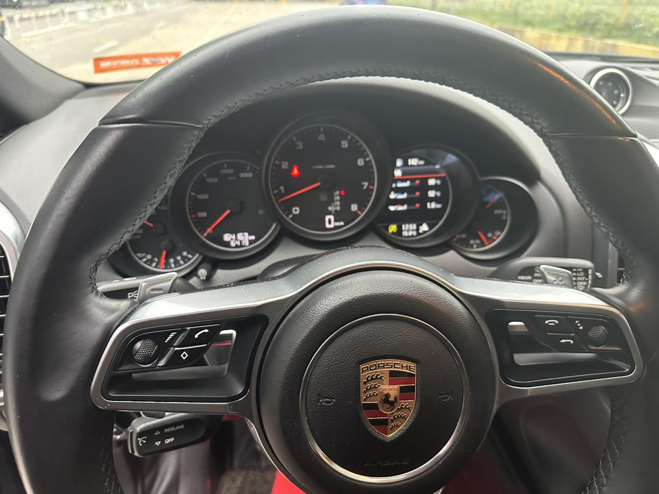 Porsche Cayenne 2016 thumb 12