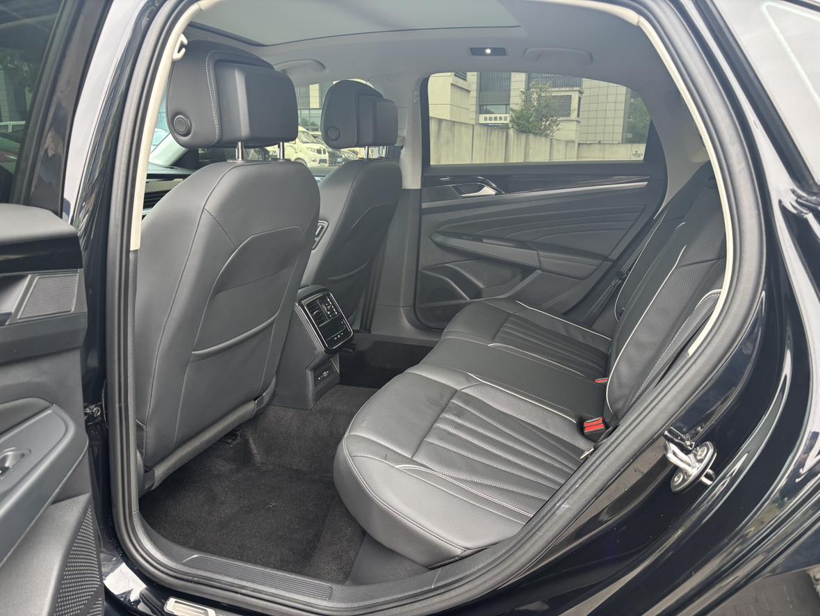 Volkswagen Passat (North America and China) 2024 thumb 10
