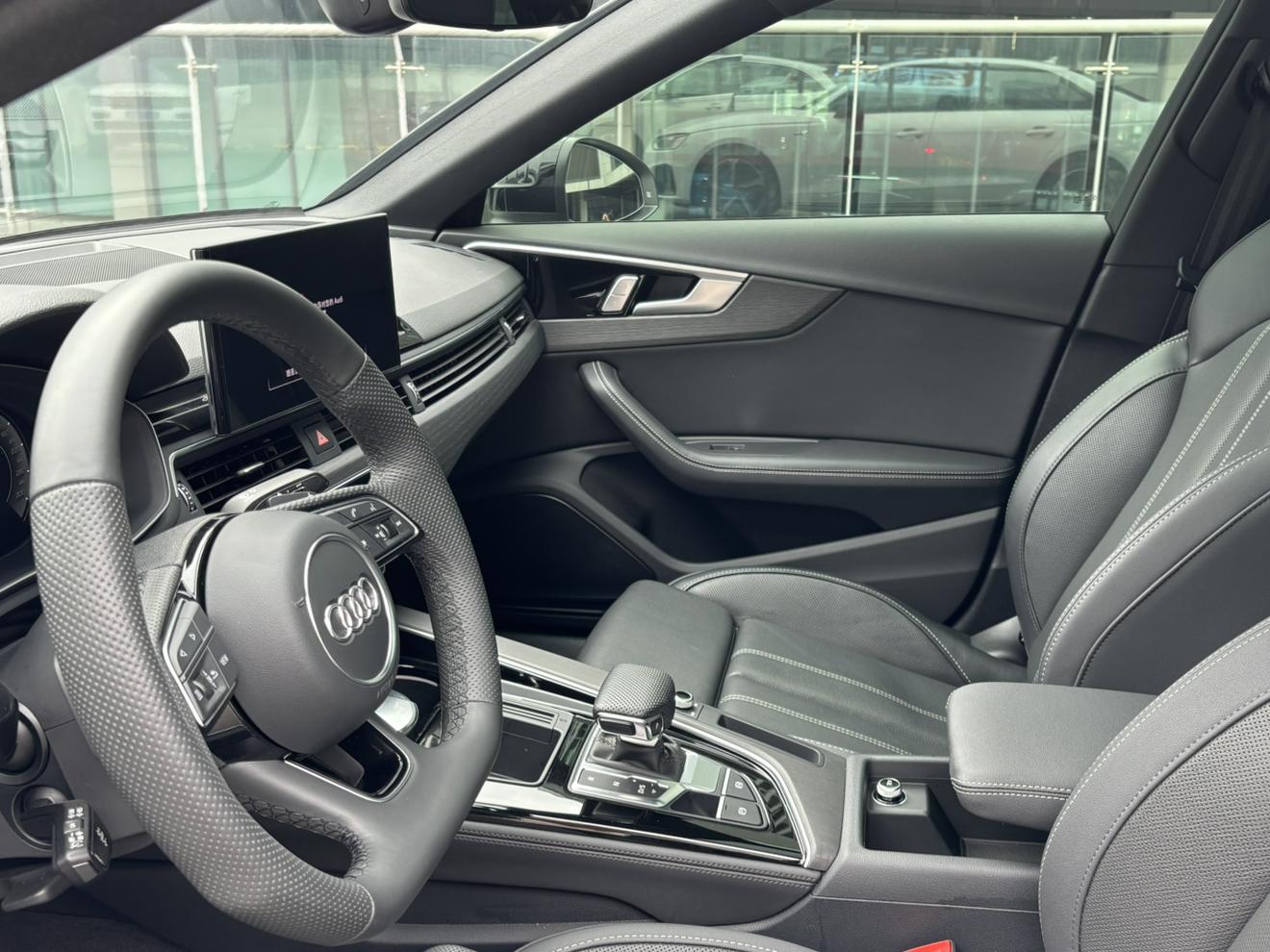Audi A4 2024 thumb 6