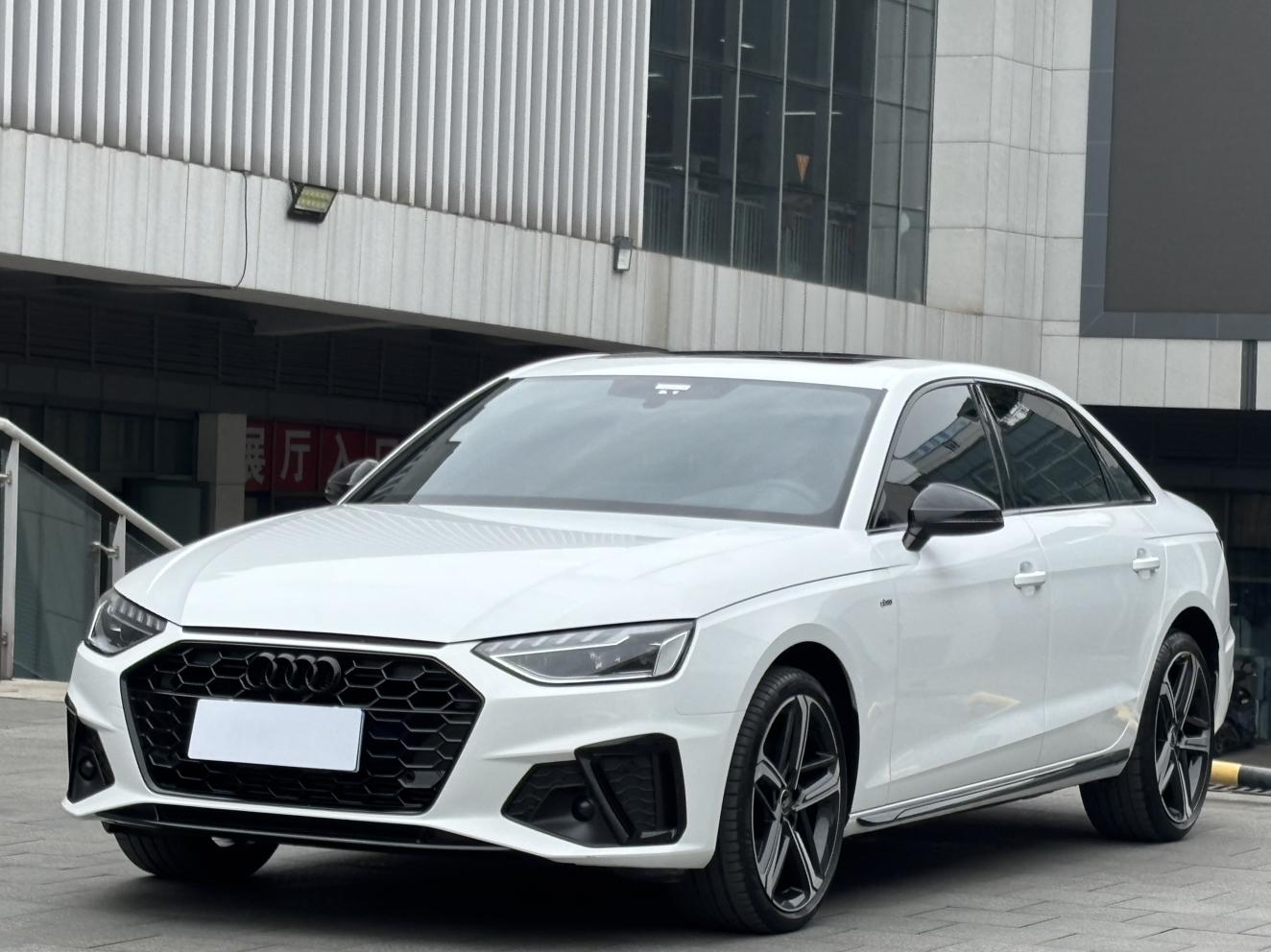 Audi A4 2024 thumb 8