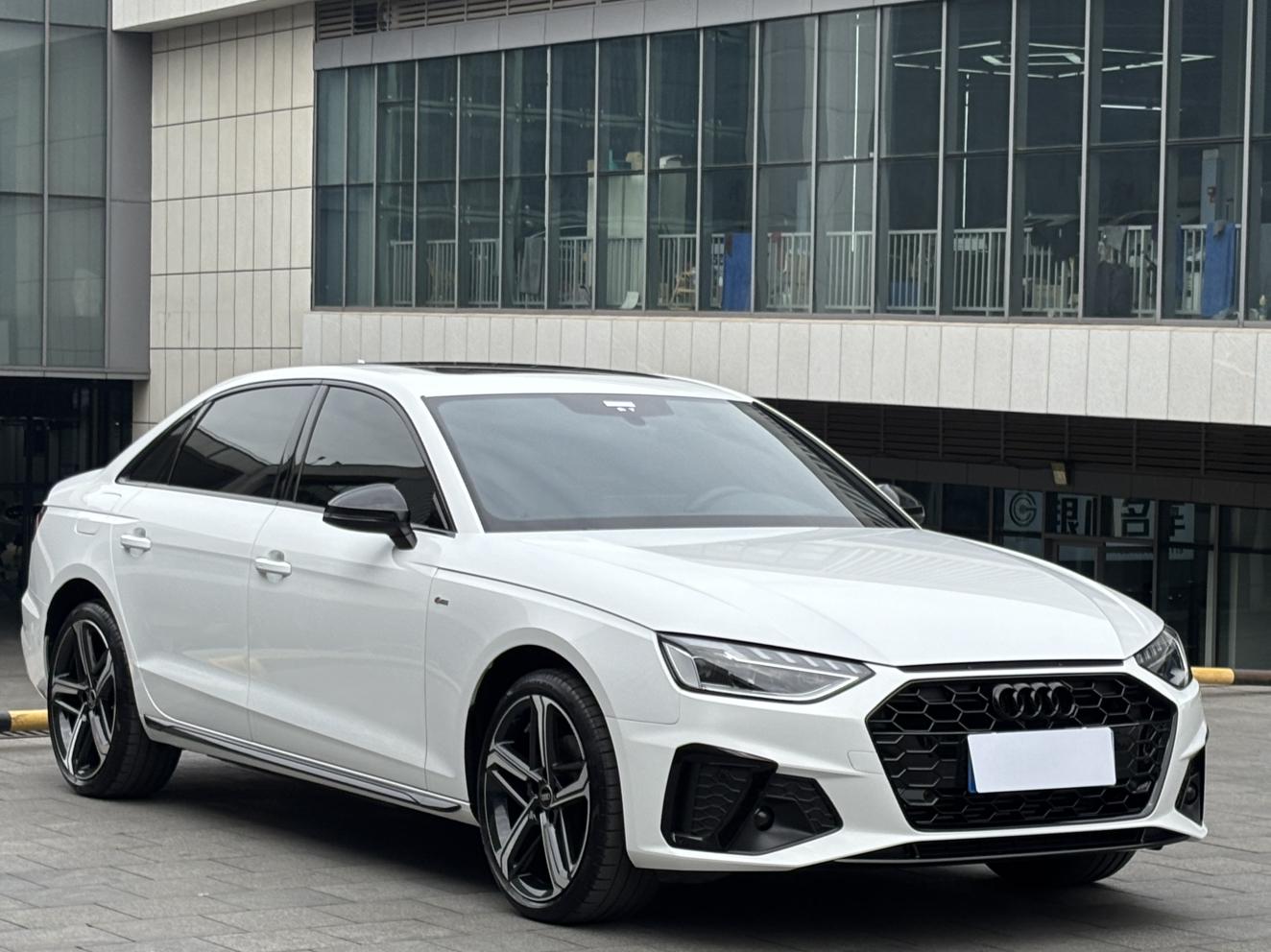 Audi A4 2024 thumb 10