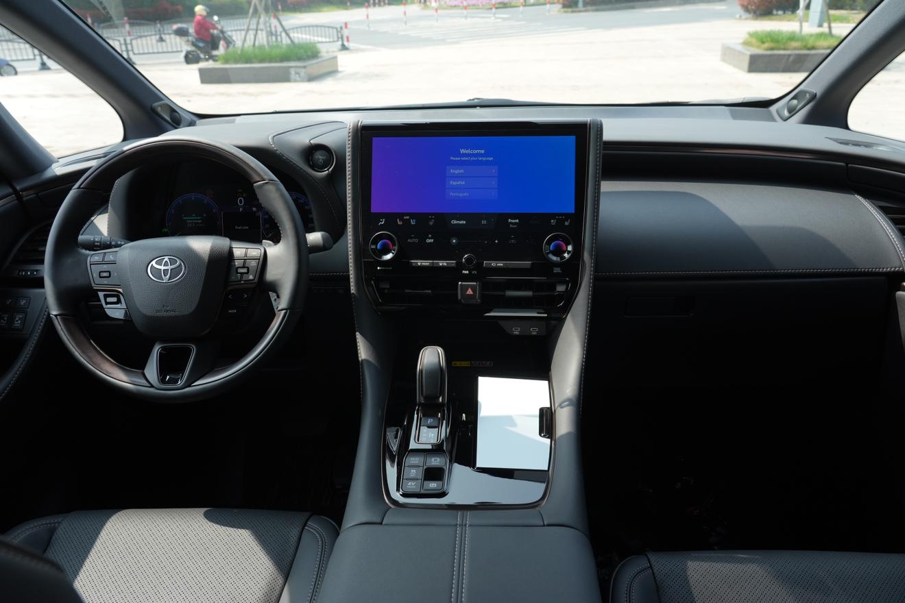 Toyota Alphard 2026 thumb 4