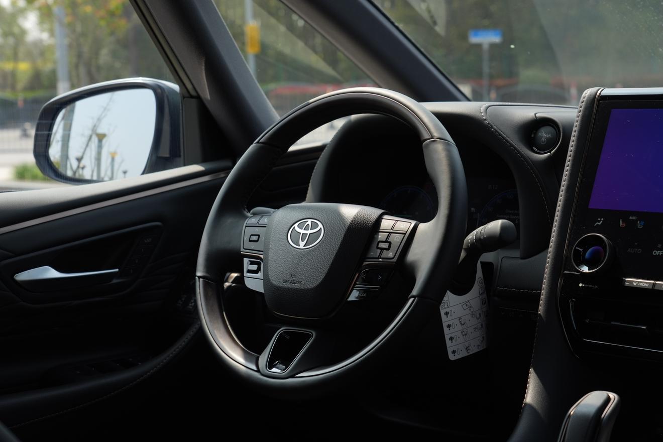 Toyota Alphard 2026 thumb 5