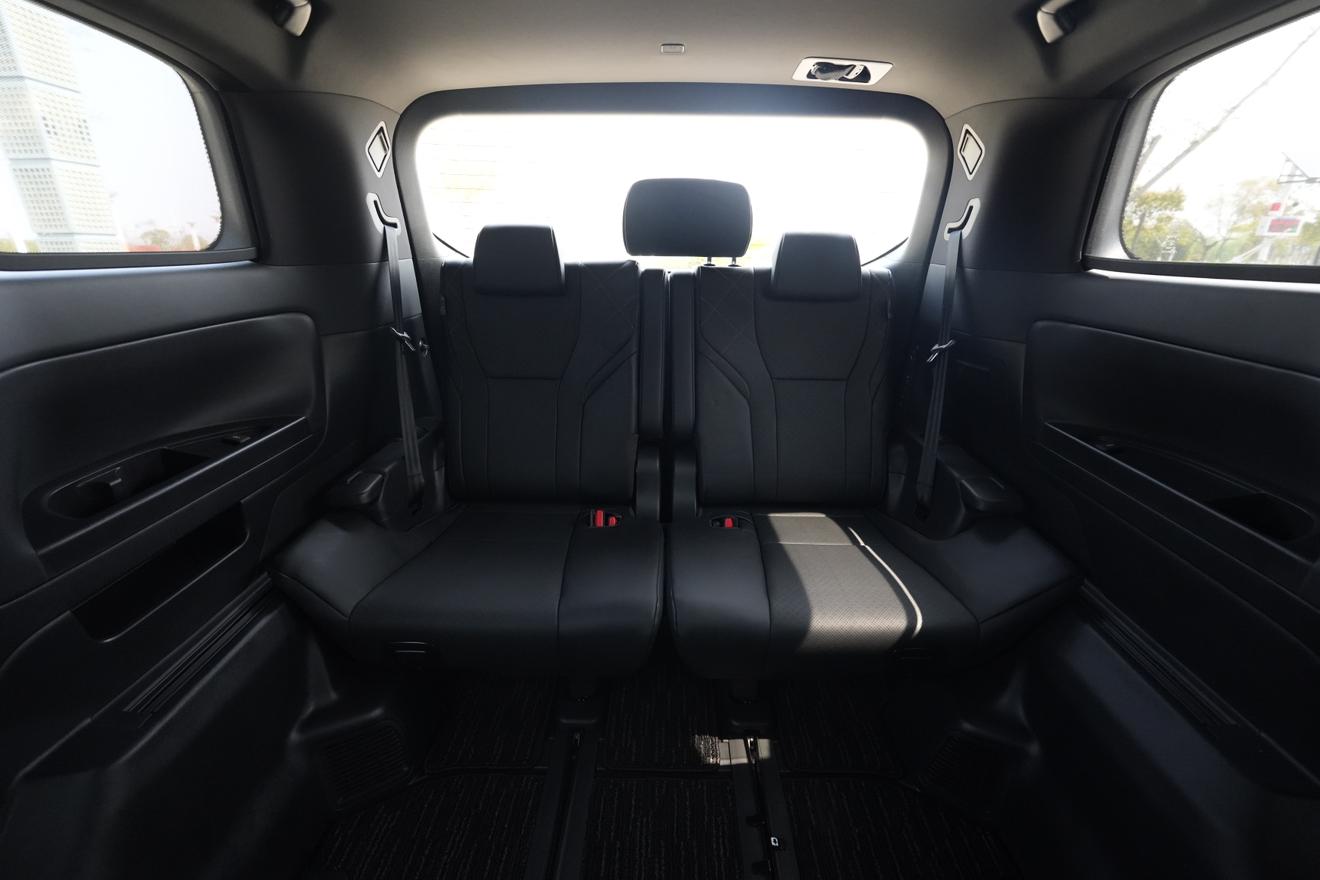 Toyota Alphard 2026 thumb 8