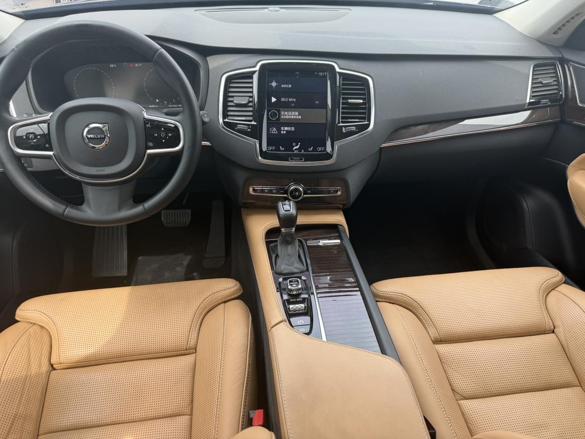 Volvo XC90 2015 thumb 10