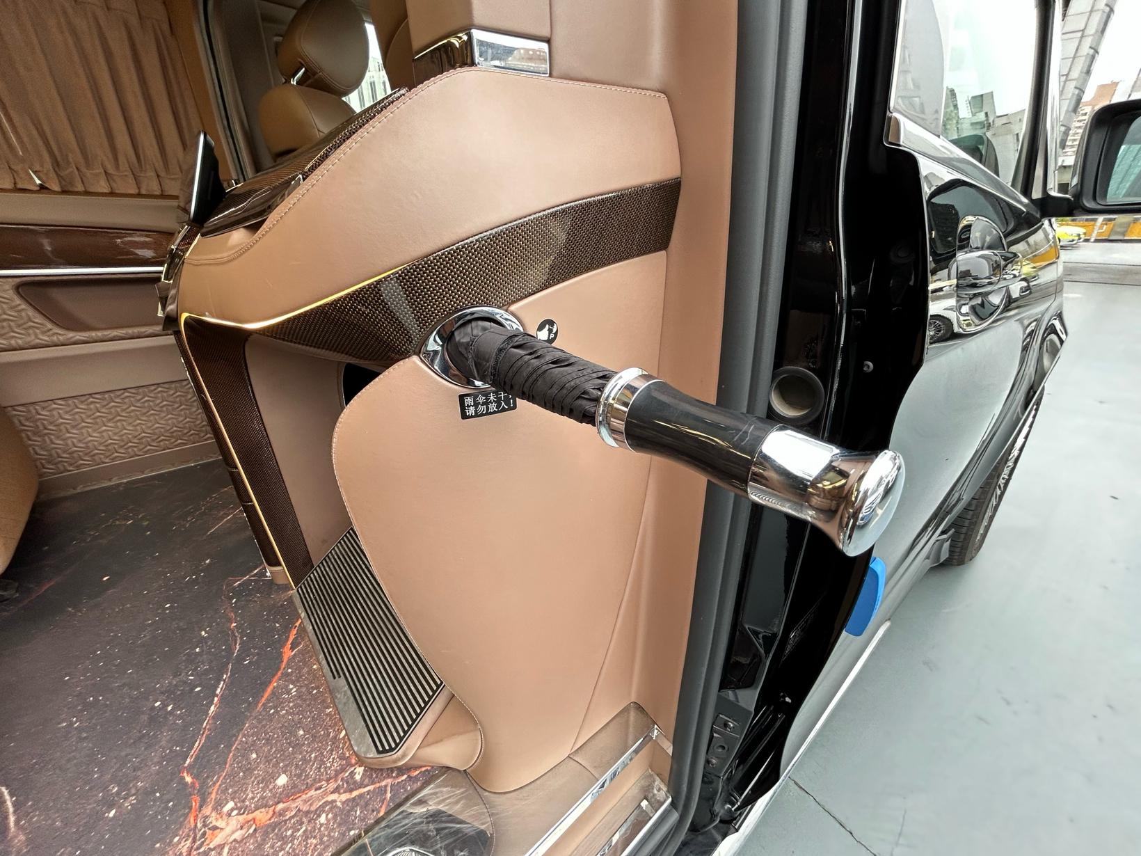 Mercedes-Benz V-Класс 2022 thumb 4