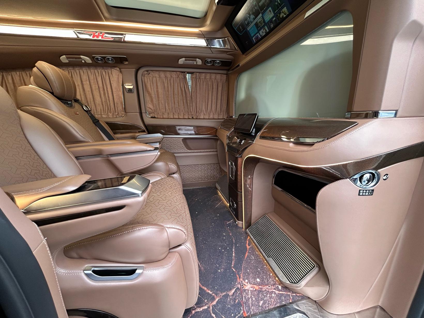 Mercedes-Benz V-Класс 2022 thumb 11