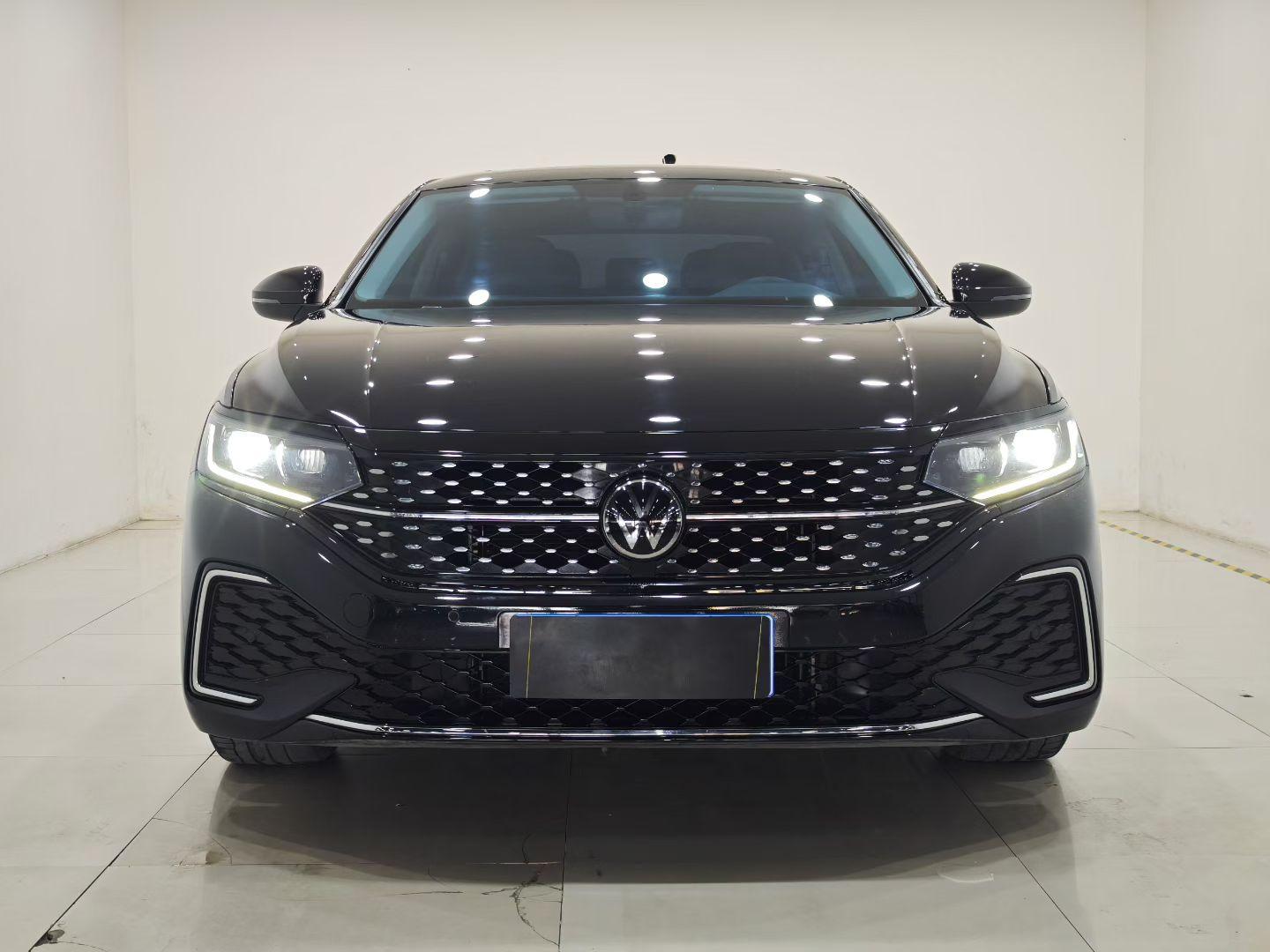 Volkswagen Passat (North America and China) 2024 thumb 9
