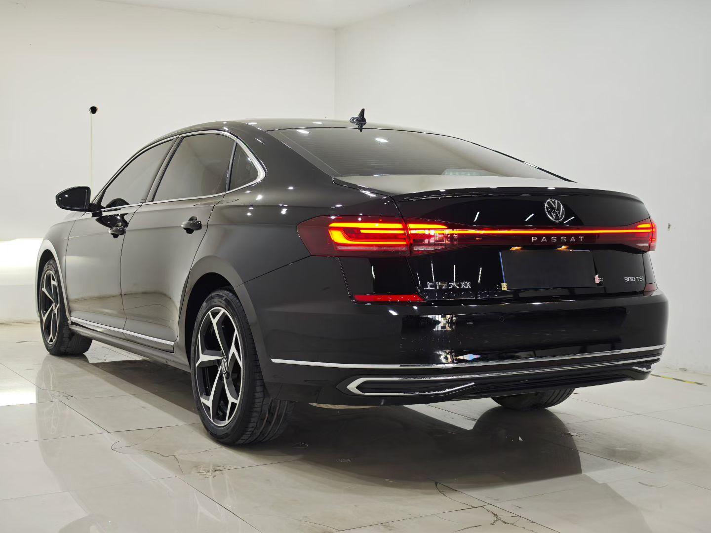 Volkswagen Passat (North America and China) 2024 thumb 11