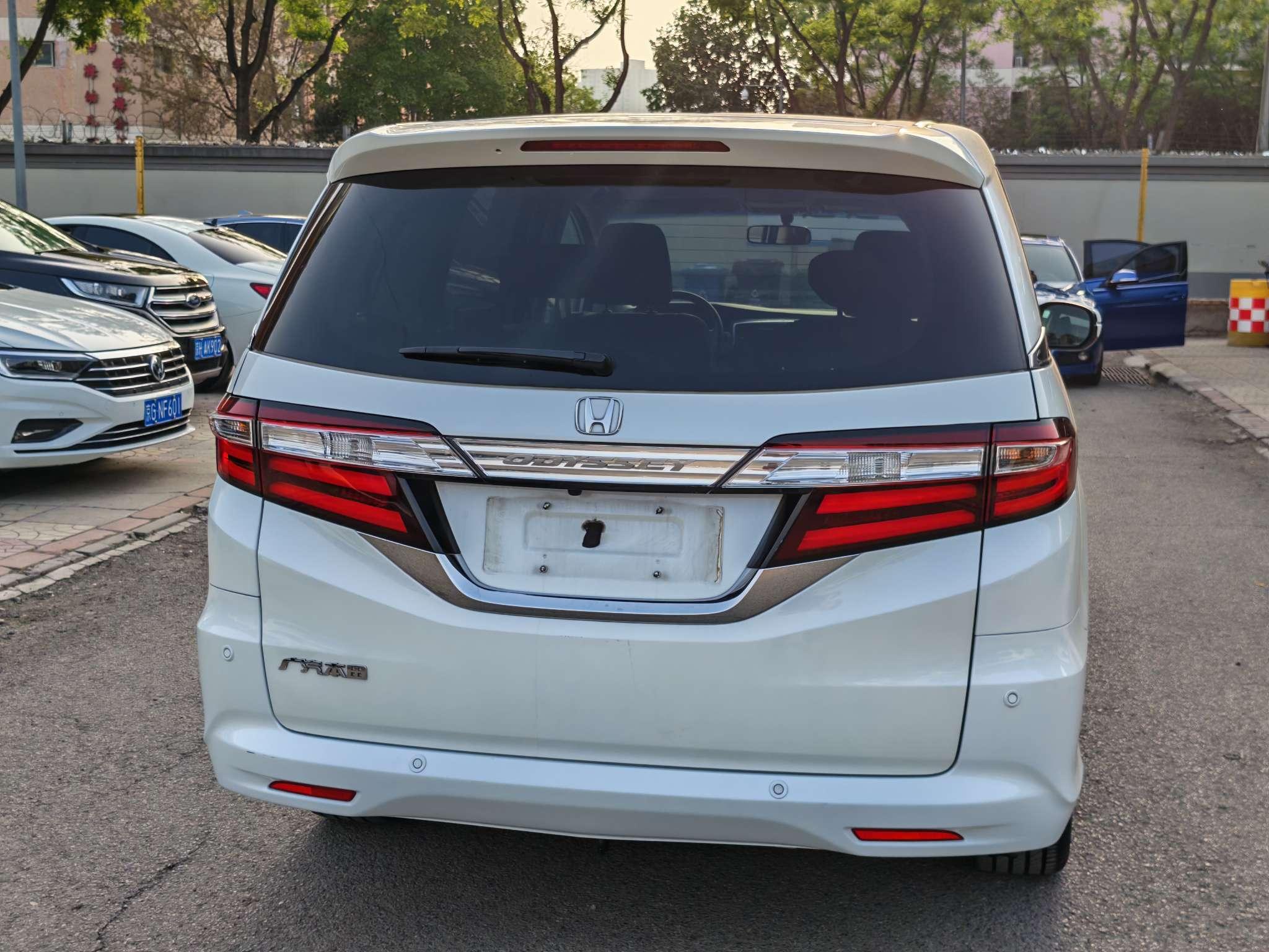Honda Odyssey 2017 thumb 4