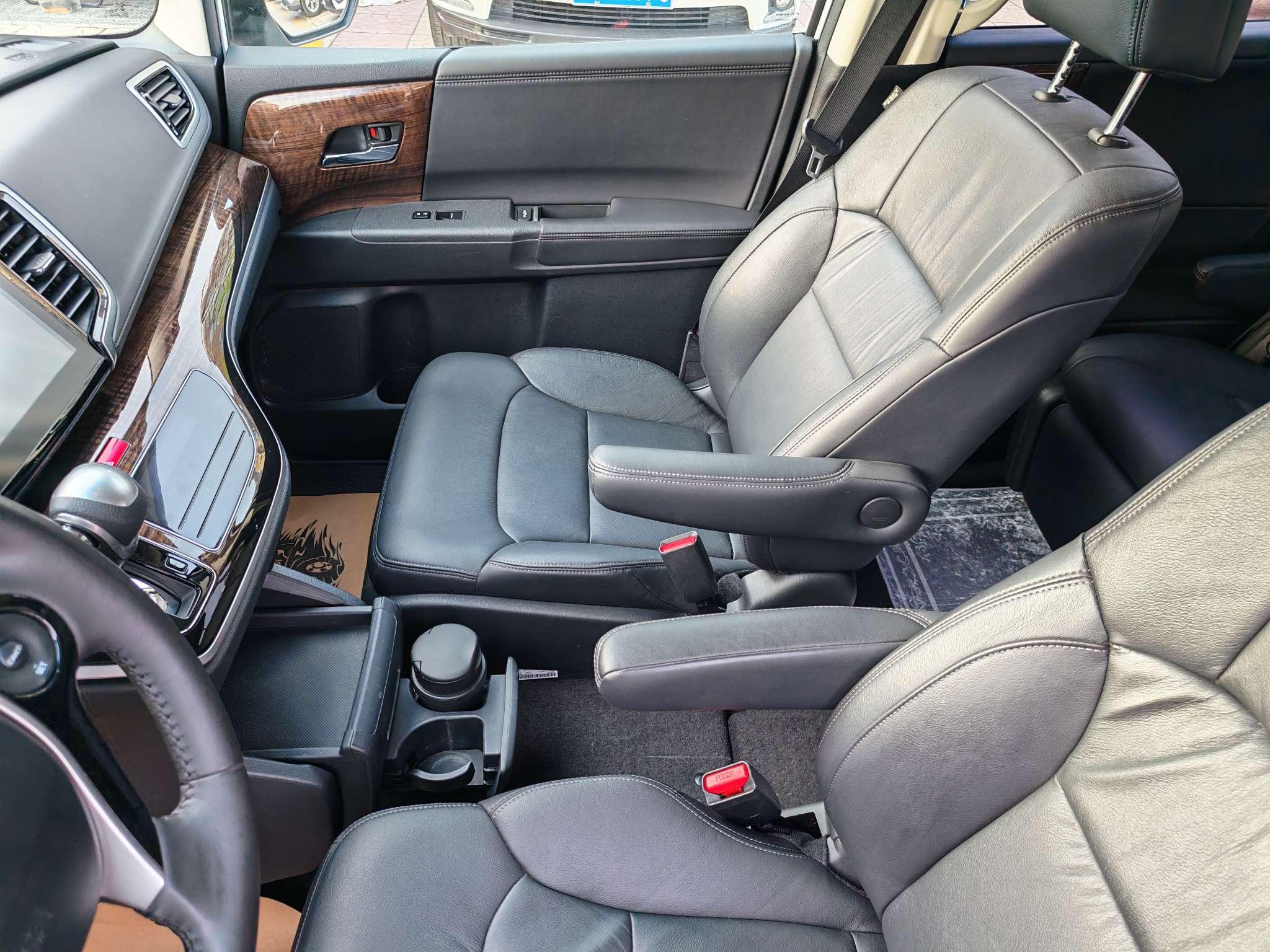Honda Odyssey 2017 thumb 11