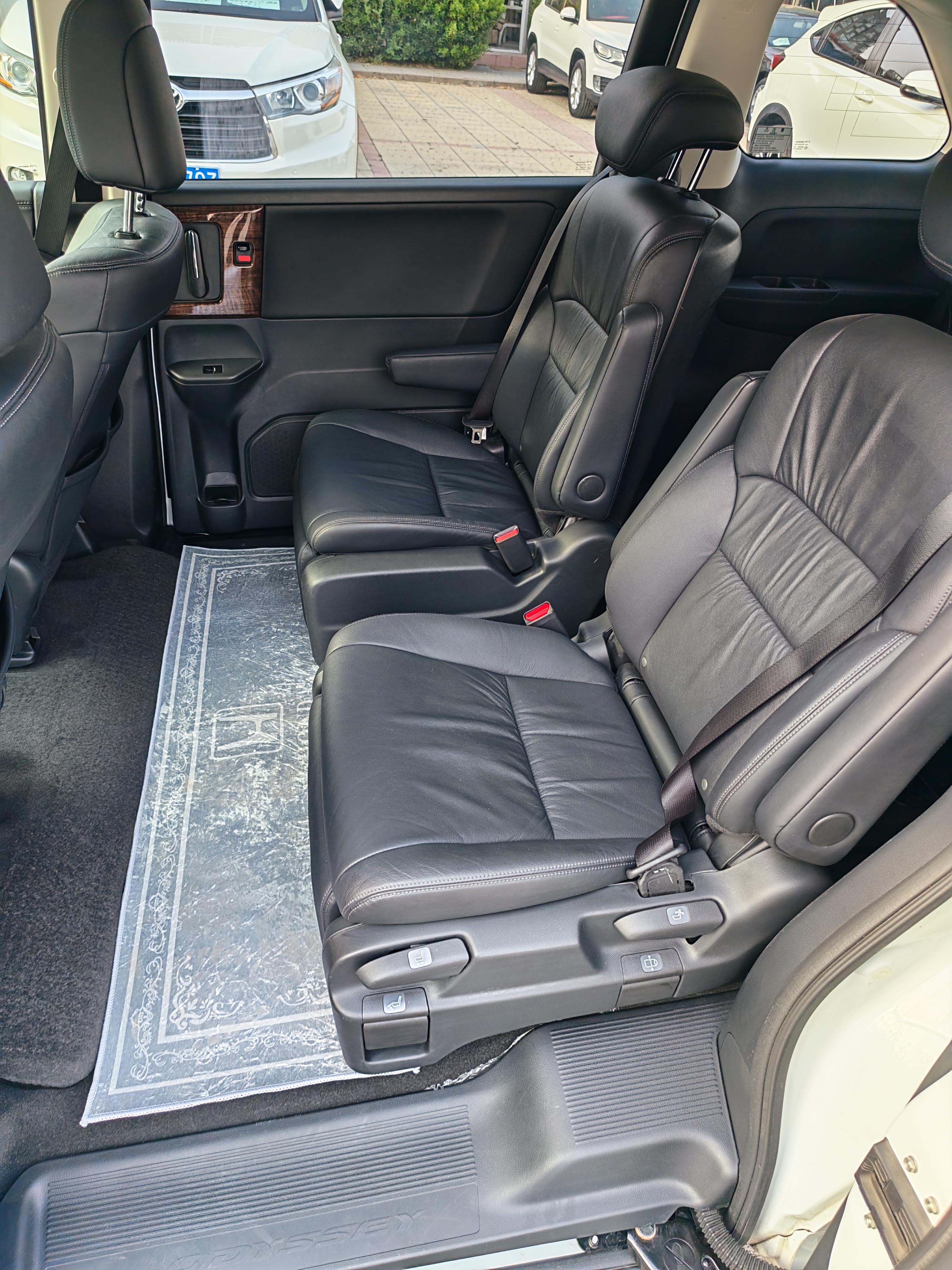 Honda Odyssey 2017 thumb 12