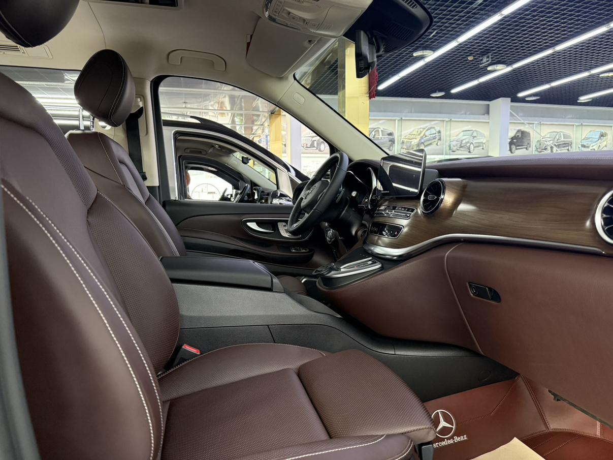 Mercedes-Benz V-Класс 2022 thumb 6
