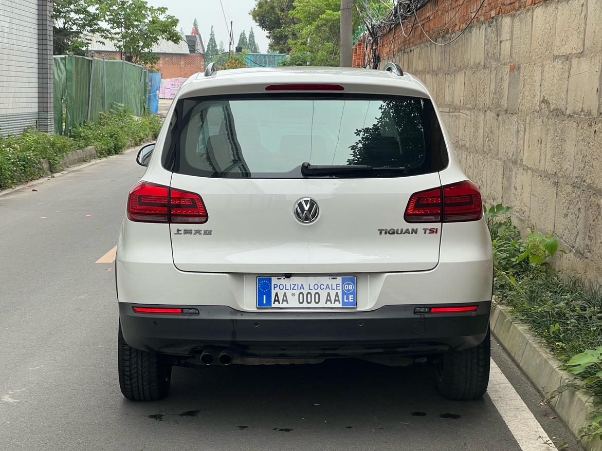 Volkswagen Tiguan 2013 thumb 3