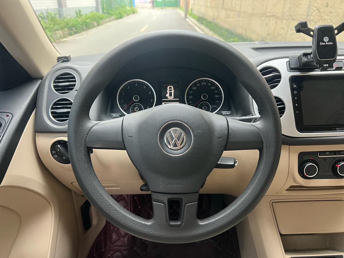 Volkswagen Tiguan 2013 thumb 12