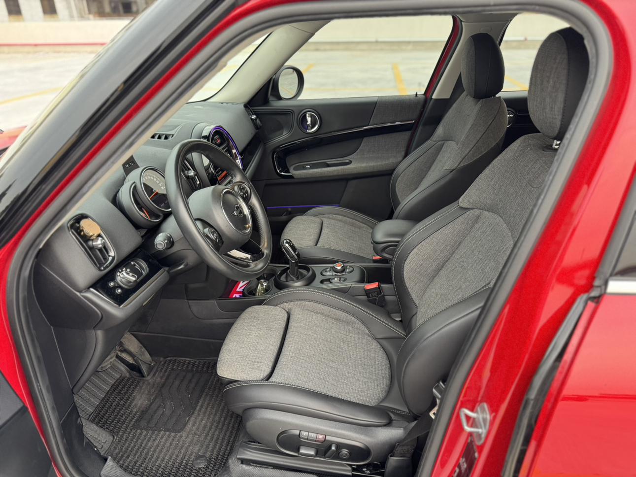 Mini Countryman 2019 thumb 10