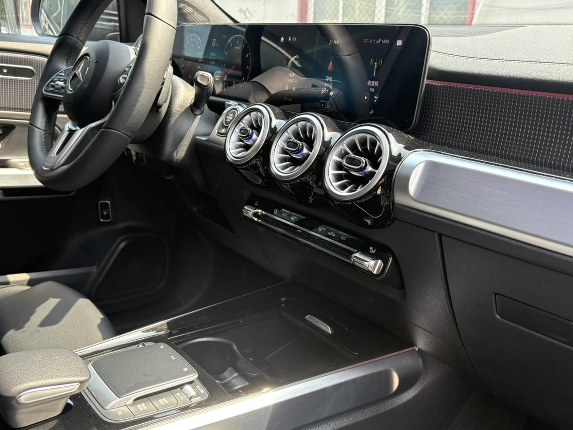 Mercedes-Benz GLB 2022 thumb 12