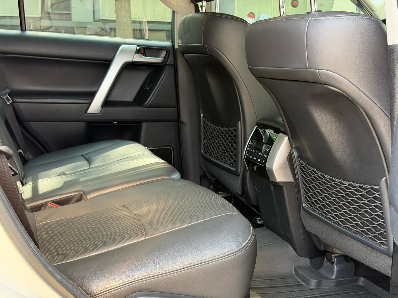 Toyota Land Cruiser Prado 2018 thumb 8