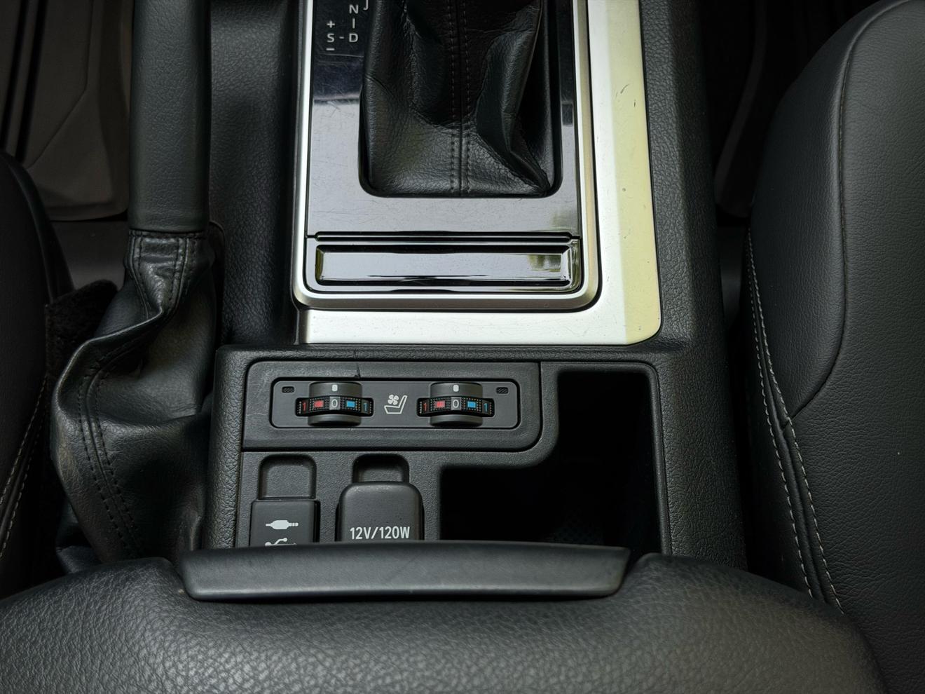 Toyota Land Cruiser Prado 2018 thumb 11