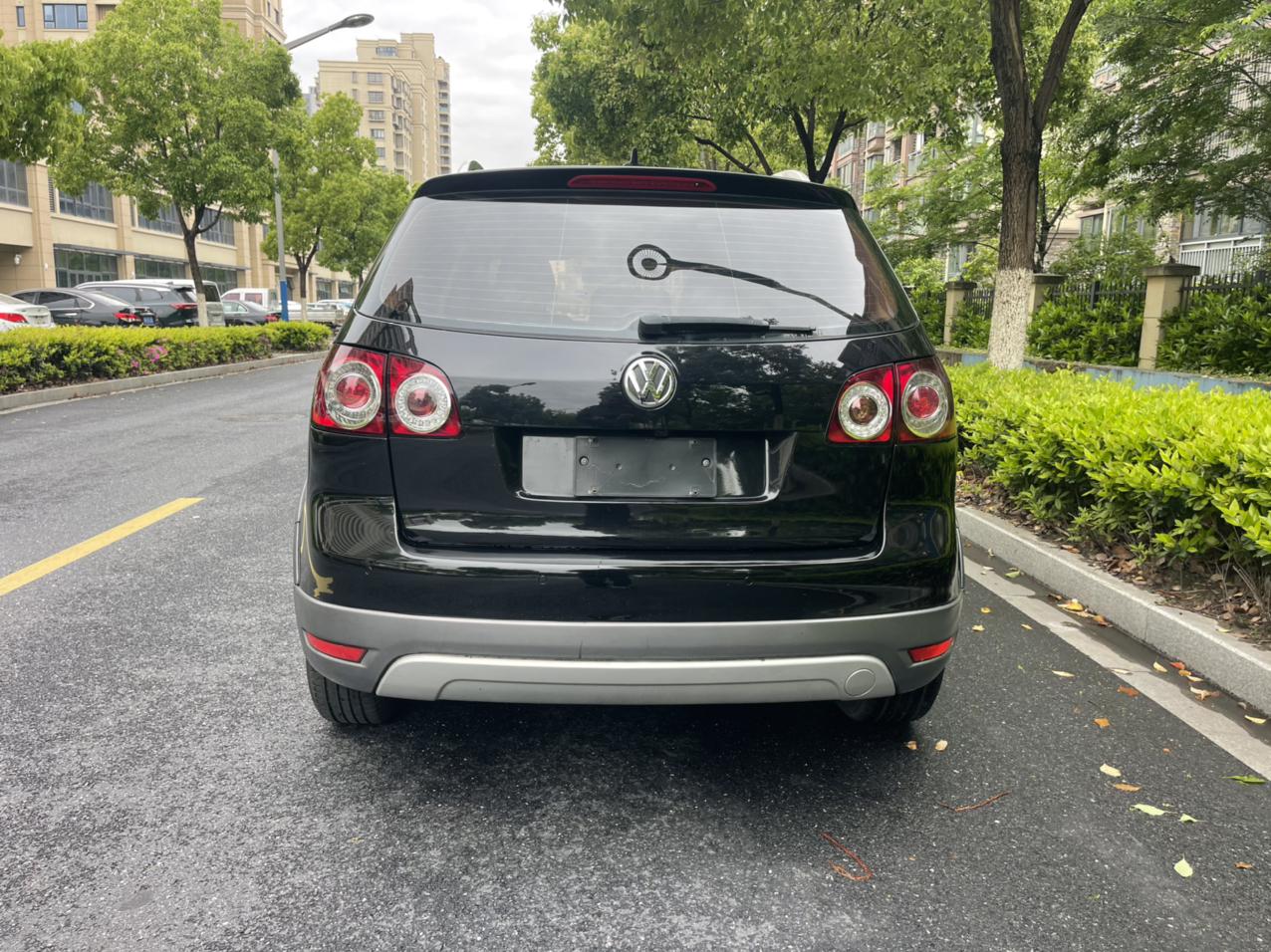 Volkswagen Golf 2011 thumb 2
