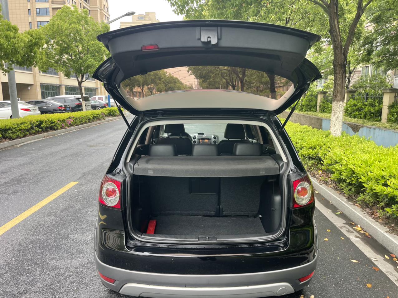Volkswagen Golf 2011 thumb 5