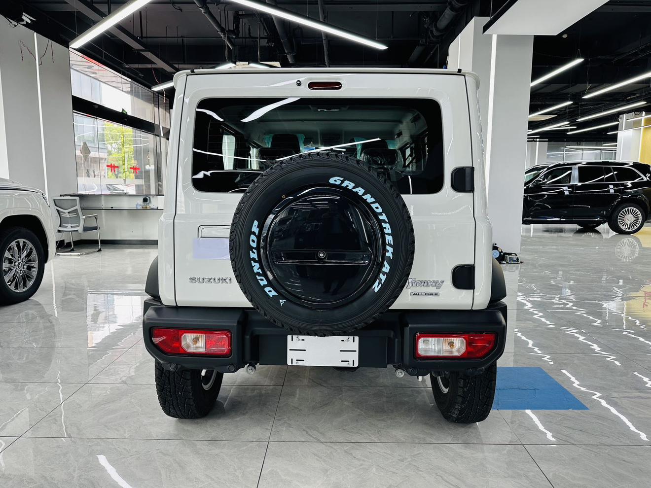 Suzuki Ji Mu Ni 2026 thumb 3