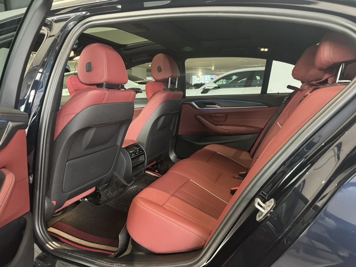 BMW 5 серии 2022 thumb 7