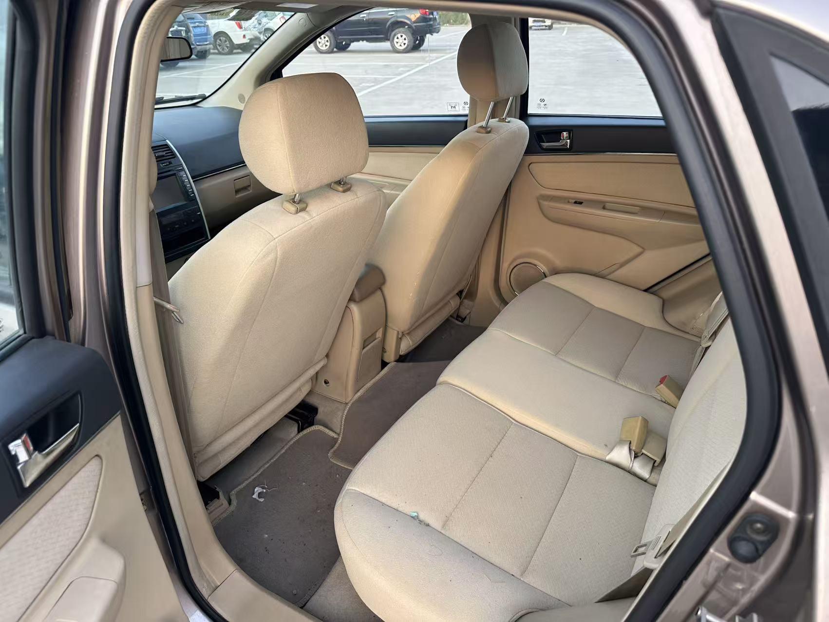 BAIC Xi Lie E 2013 thumb 8