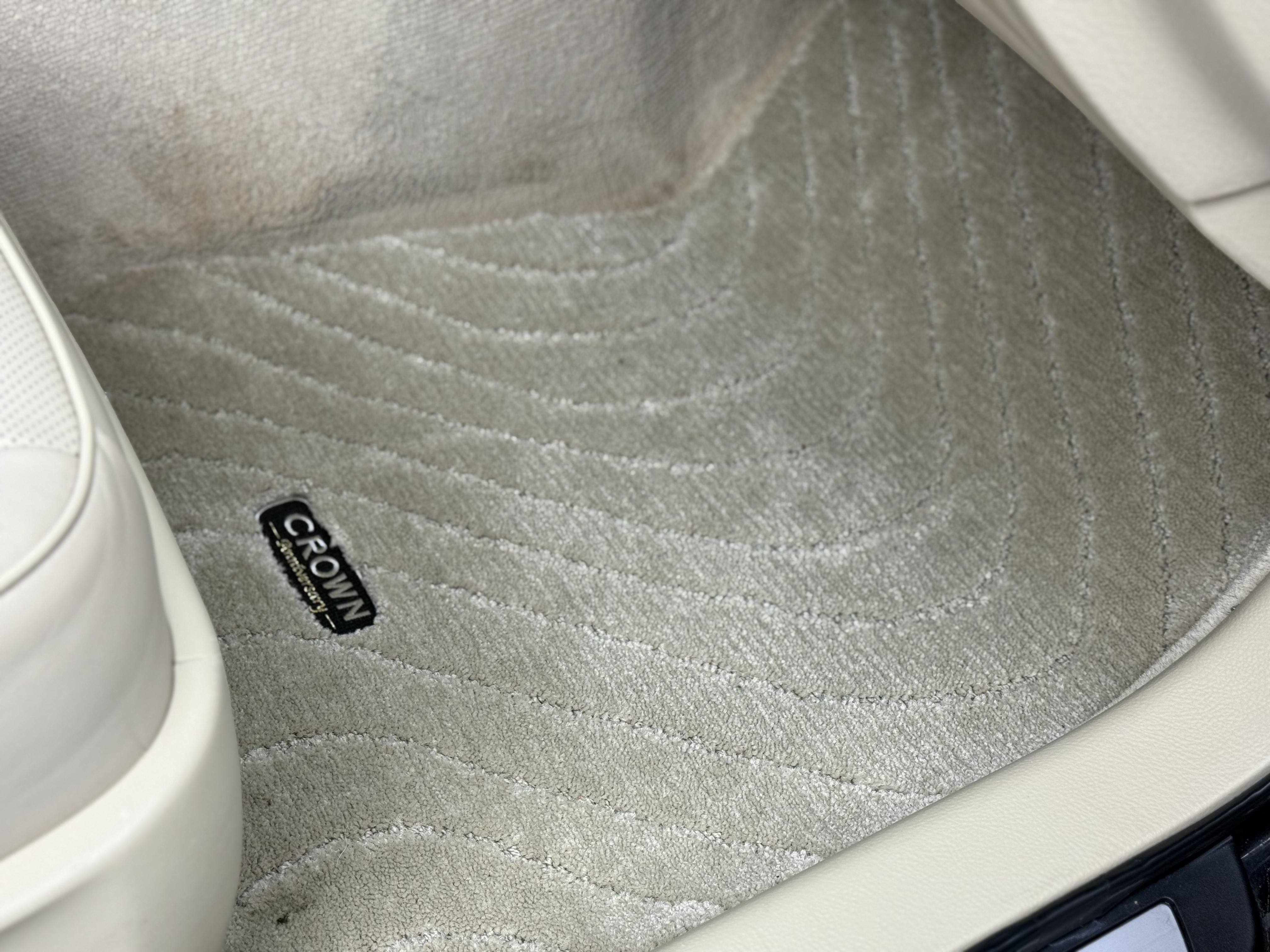 Toyota Crown 2009 thumb 7