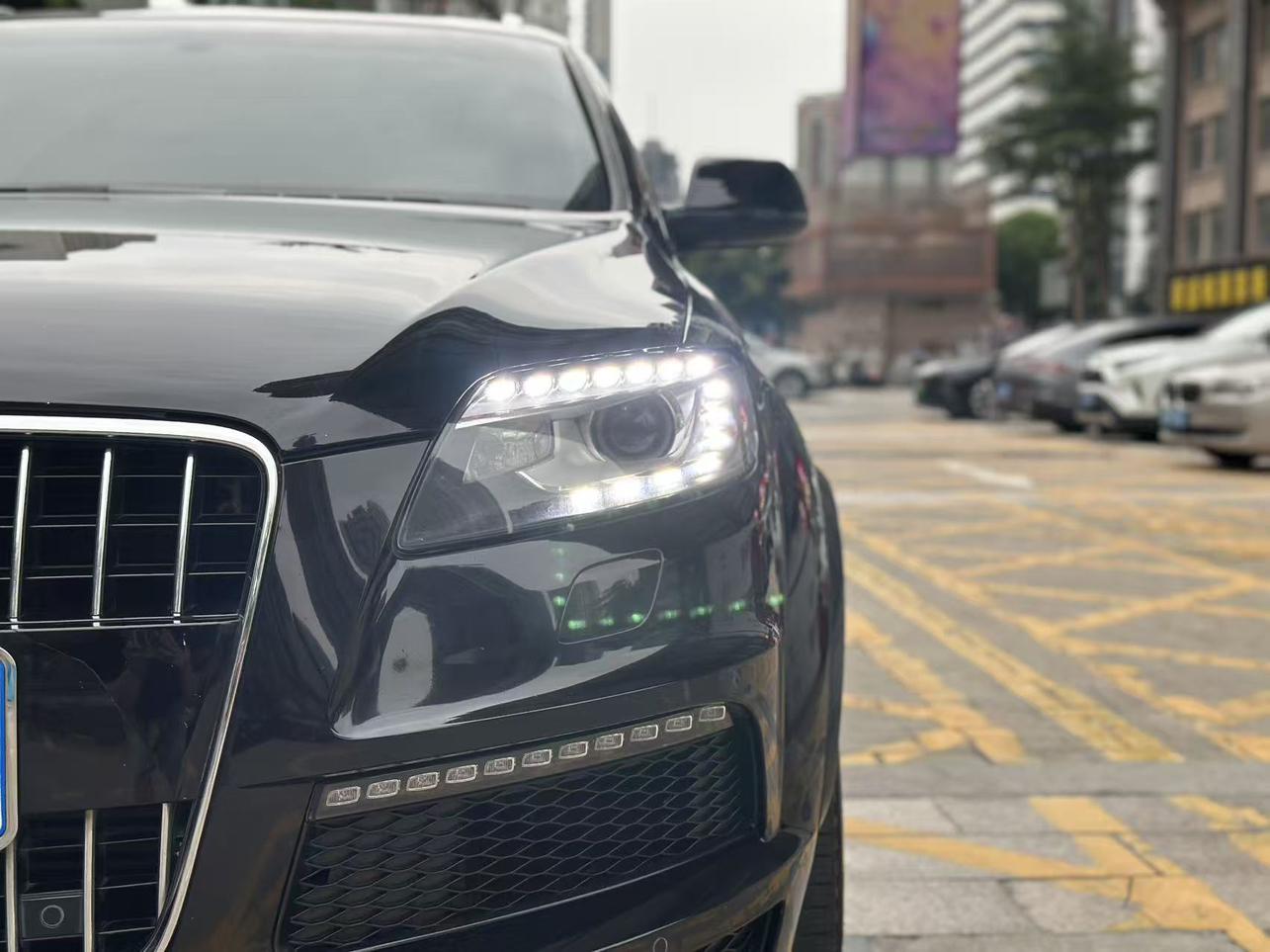 Audi Q7 2012 thumb 6
