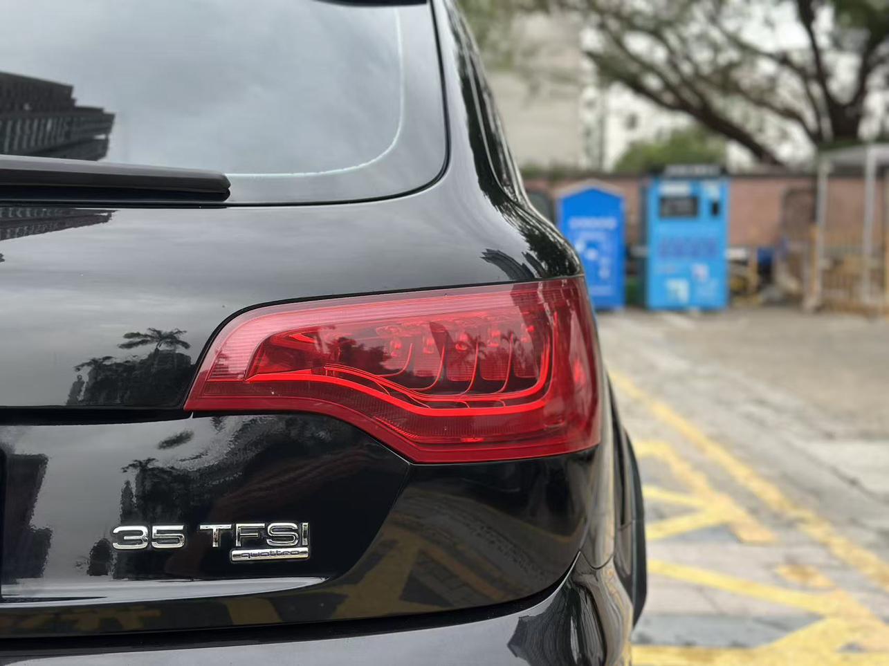 Audi Q7 2012 thumb 7
