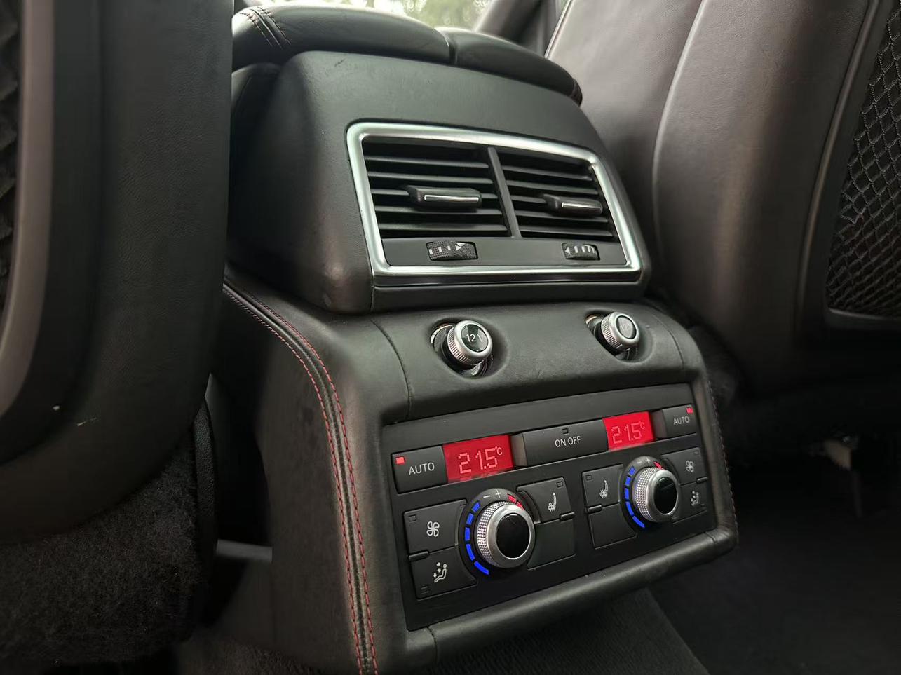 Audi Q7 2012 thumb 9