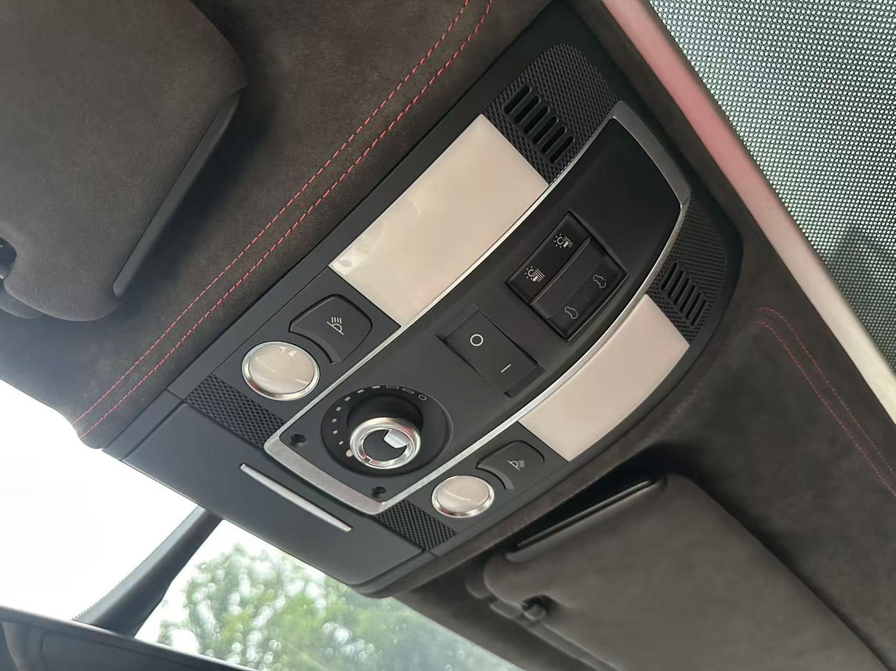Audi Q7 2012 thumb 10