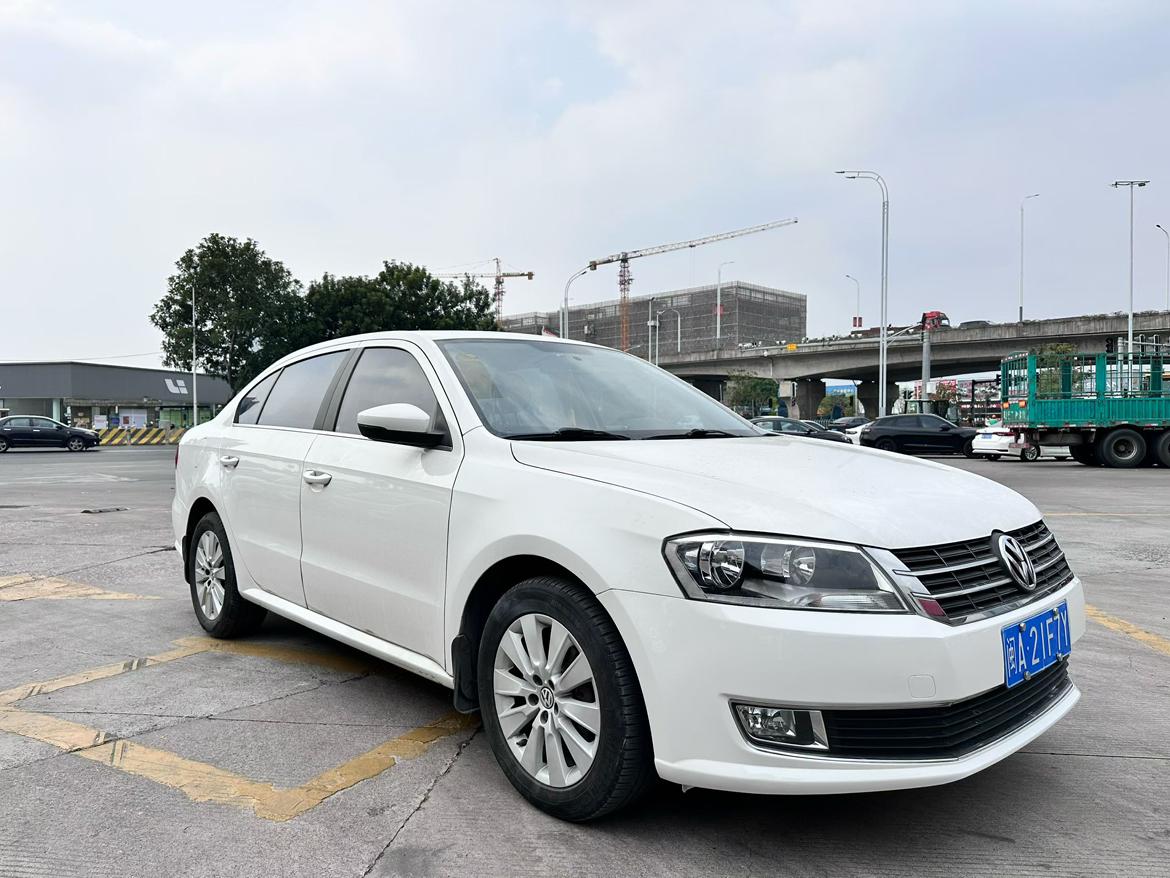 Volkswagen Lavida XR 2014 thumb 10