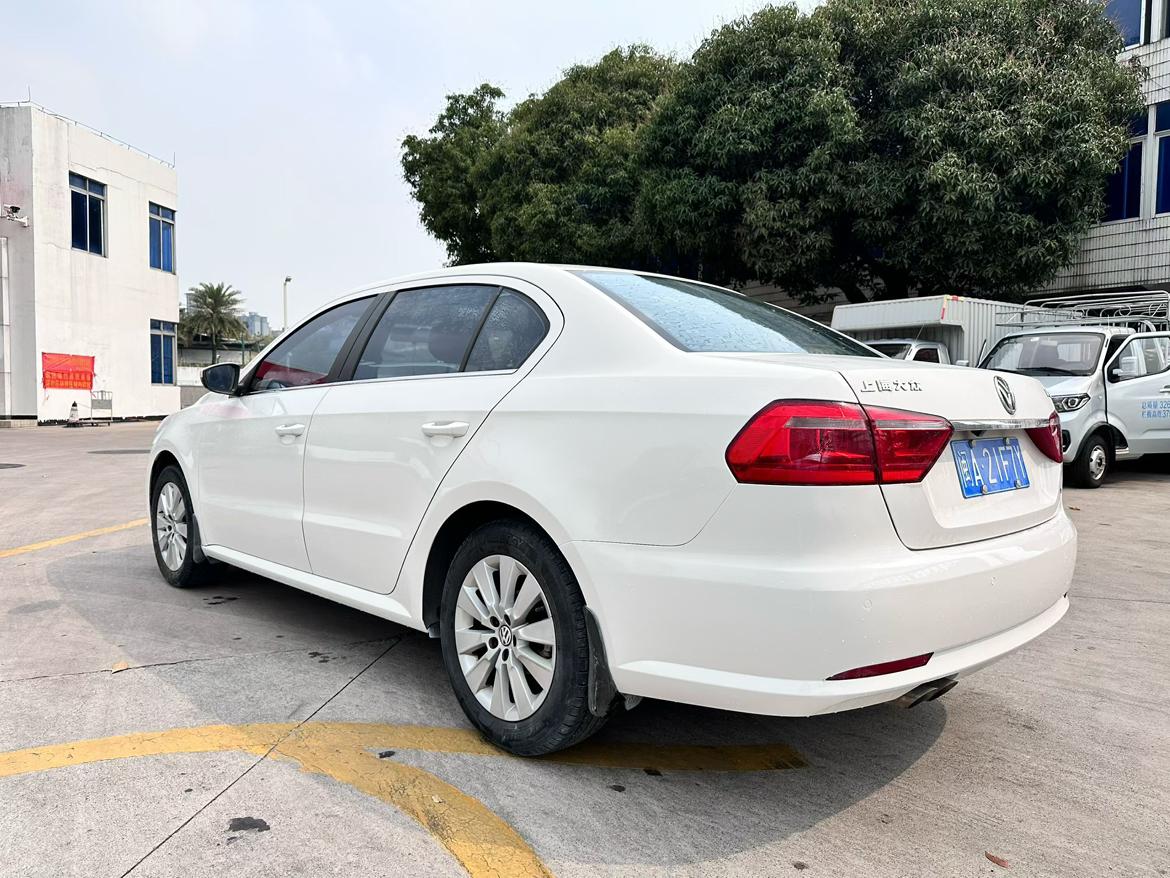 Volkswagen Lavida XR 2014 thumb 11