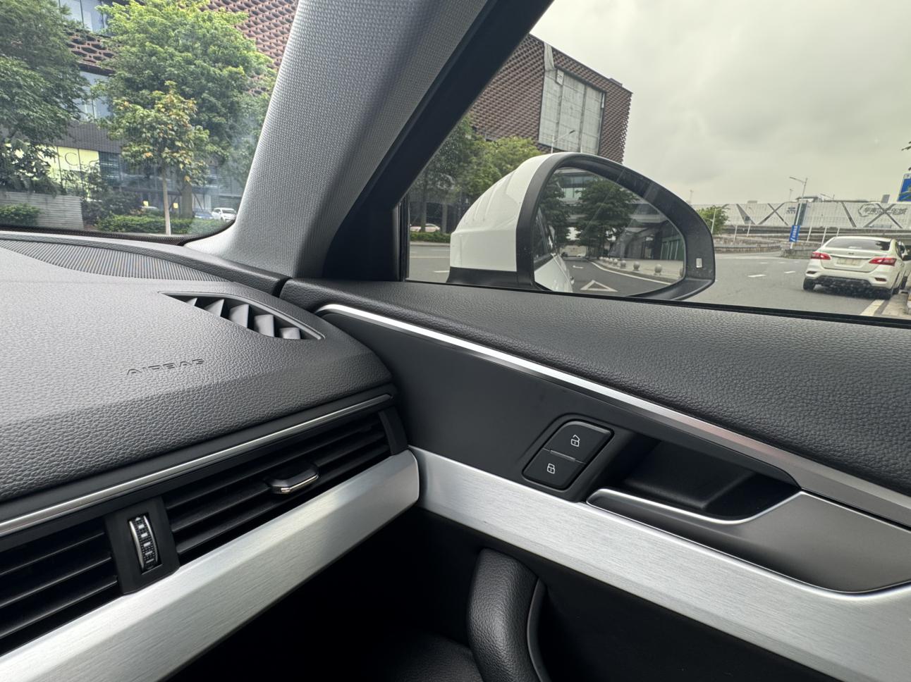 Audi A4 2020 thumb 10