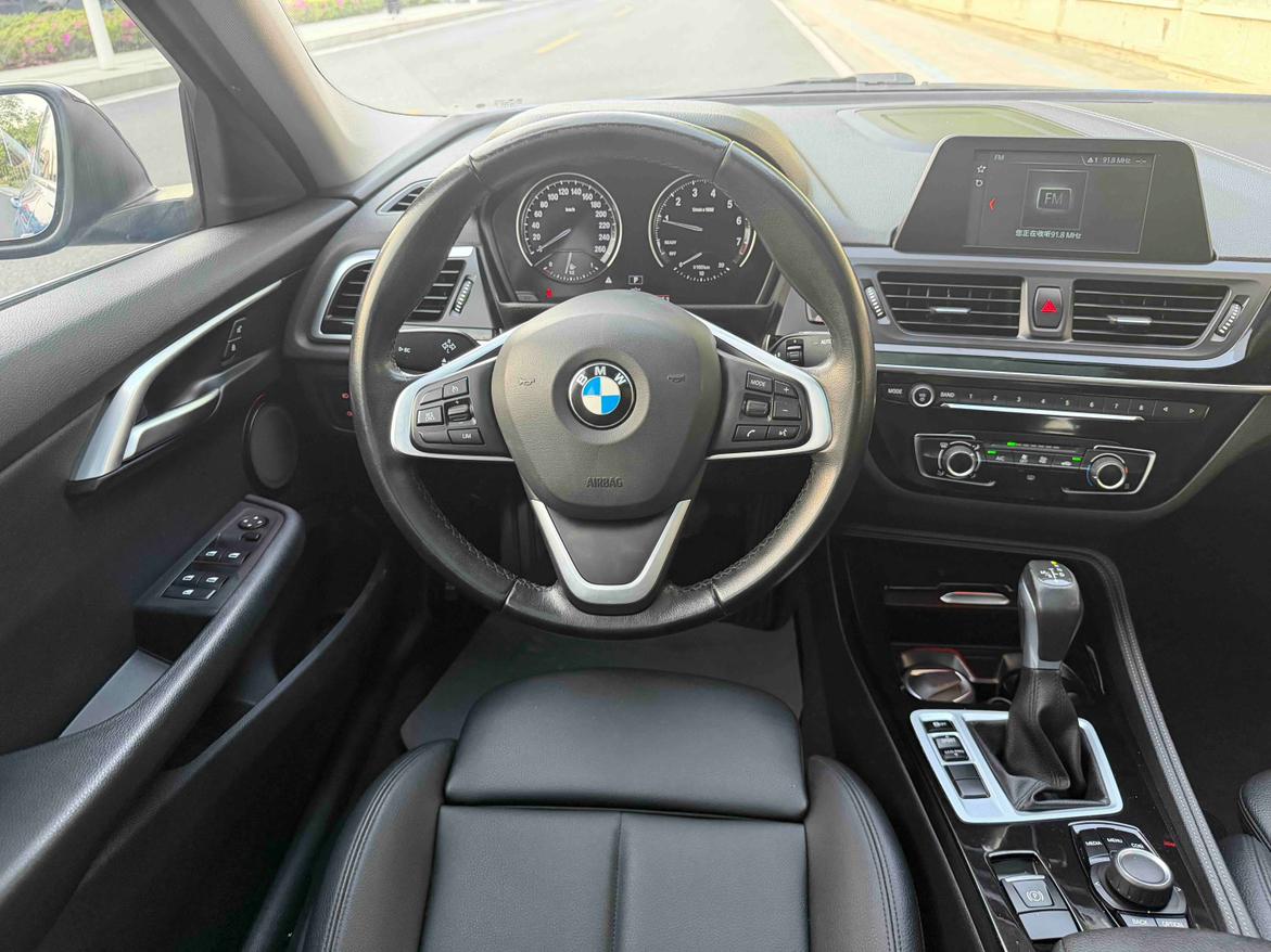BMW 1 серии 2018 thumb 7