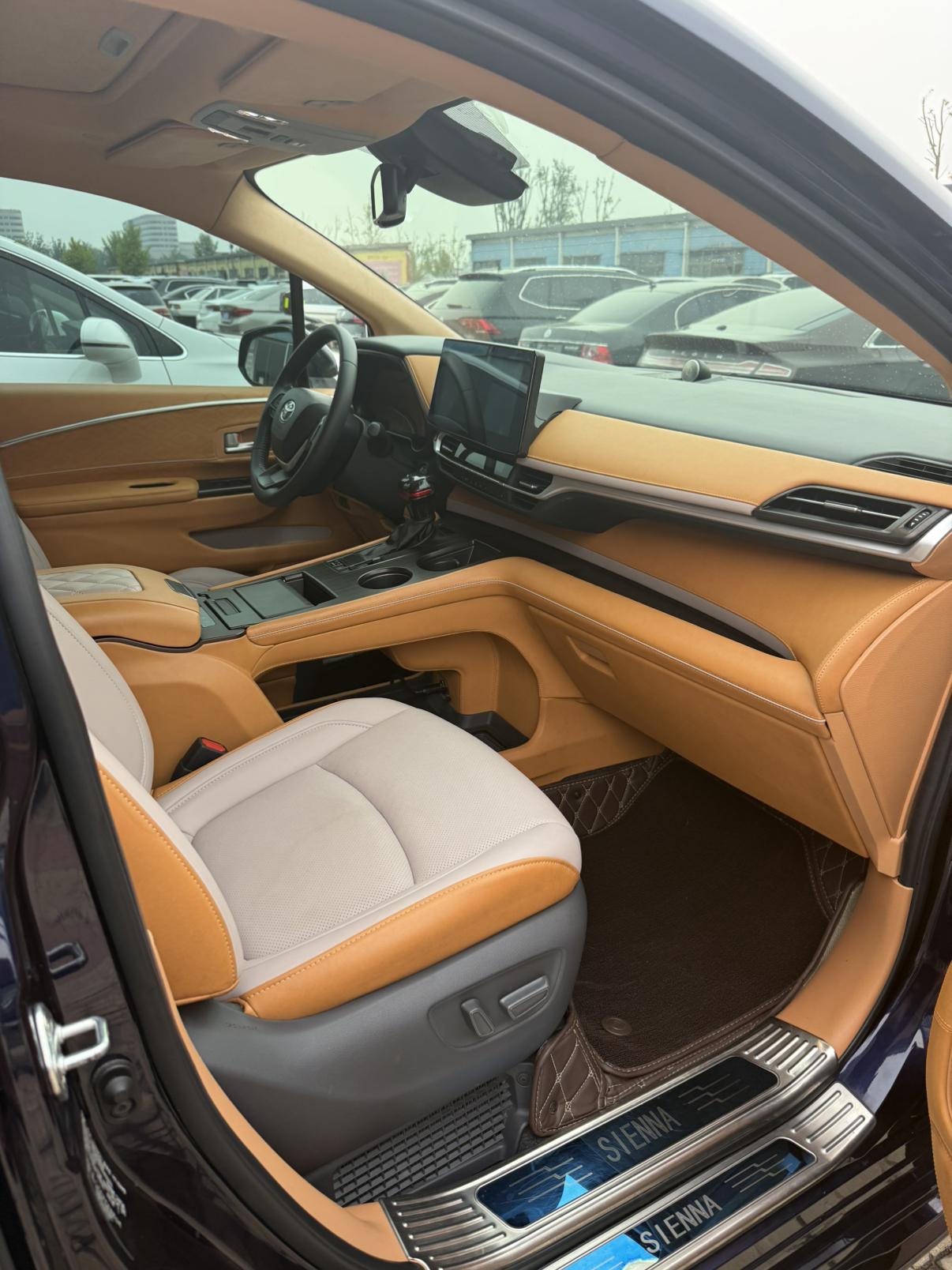 Toyota Sienna 2023 thumb 7