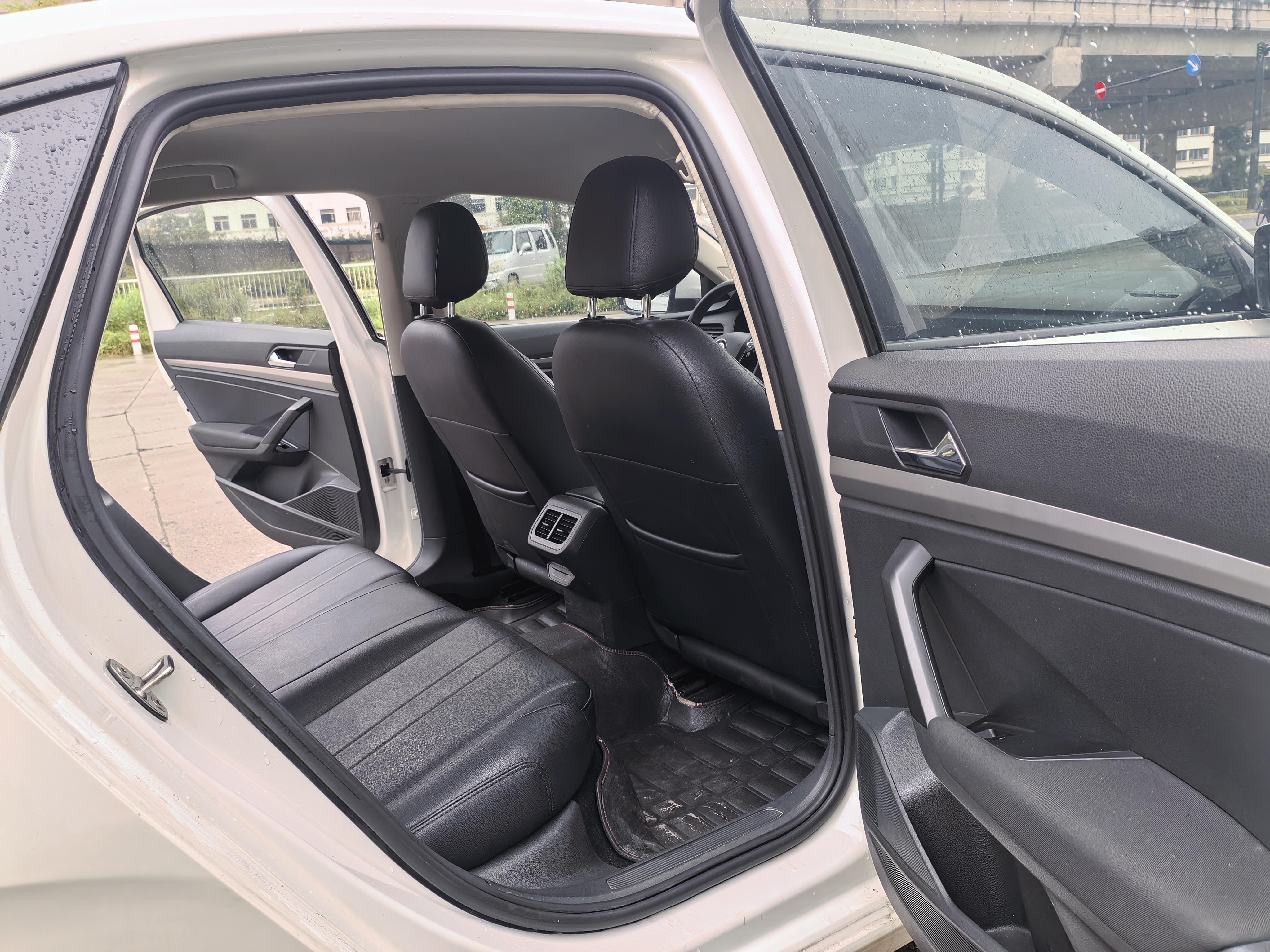 Volkswagen Lavida XR 2021 thumb 7