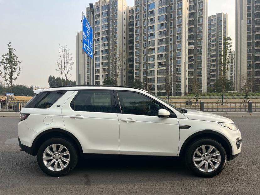 Land Rover Discovery Sport 2016 thumb 6