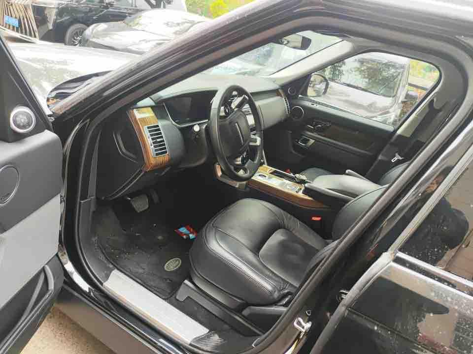 Land Rover Range Rover 2018 thumb 6