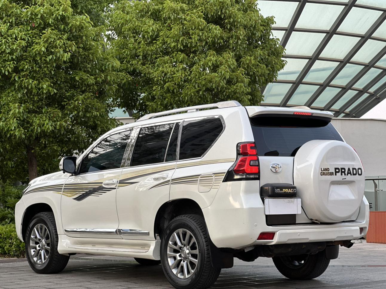 Toyota Land Cruiser Prado 2019 thumb 2