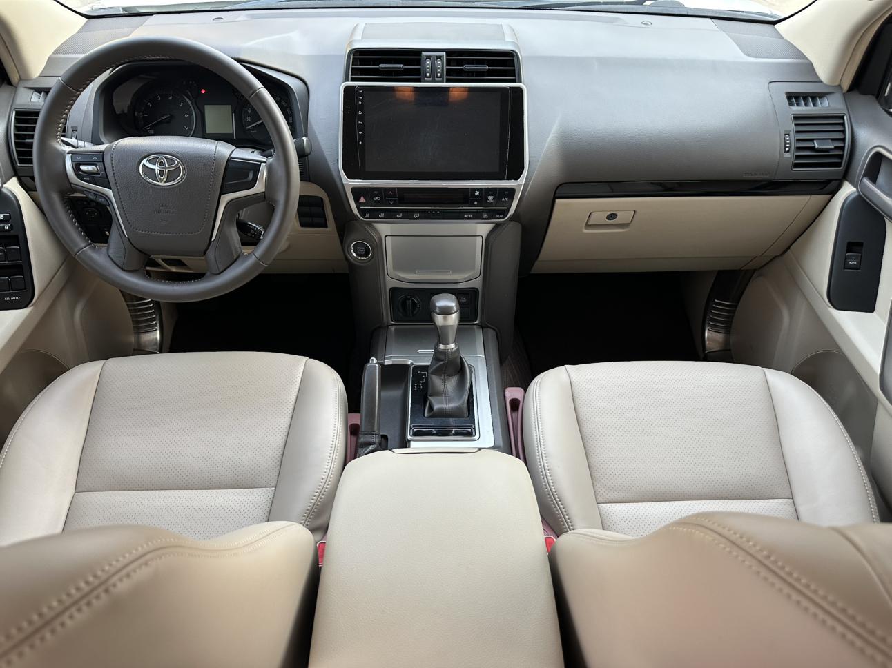 Toyota Land Cruiser Prado 2019 thumb 7