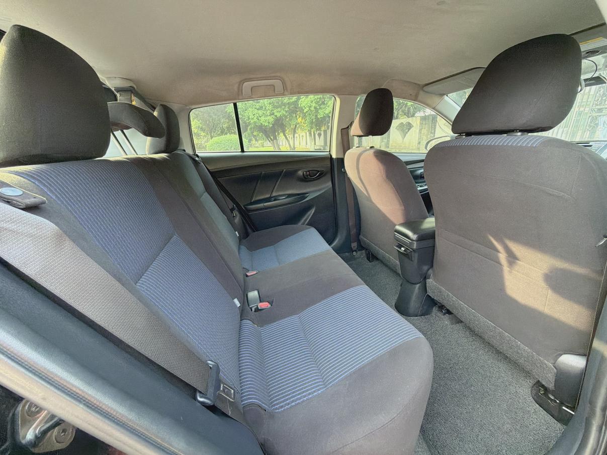 Toyota Yaris 2015 thumb 7