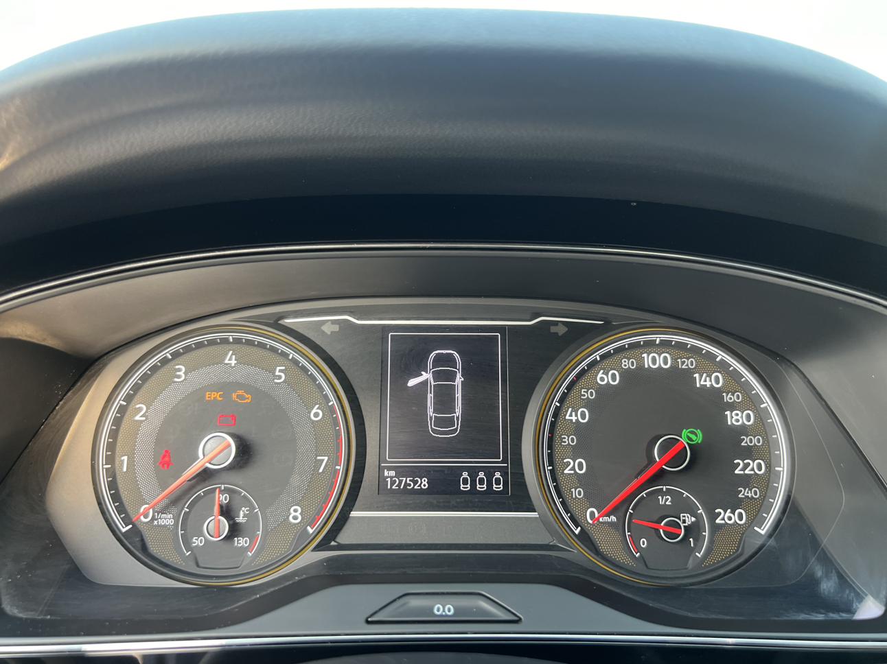Volkswagen Passat (North America and China) 2019 thumb 12