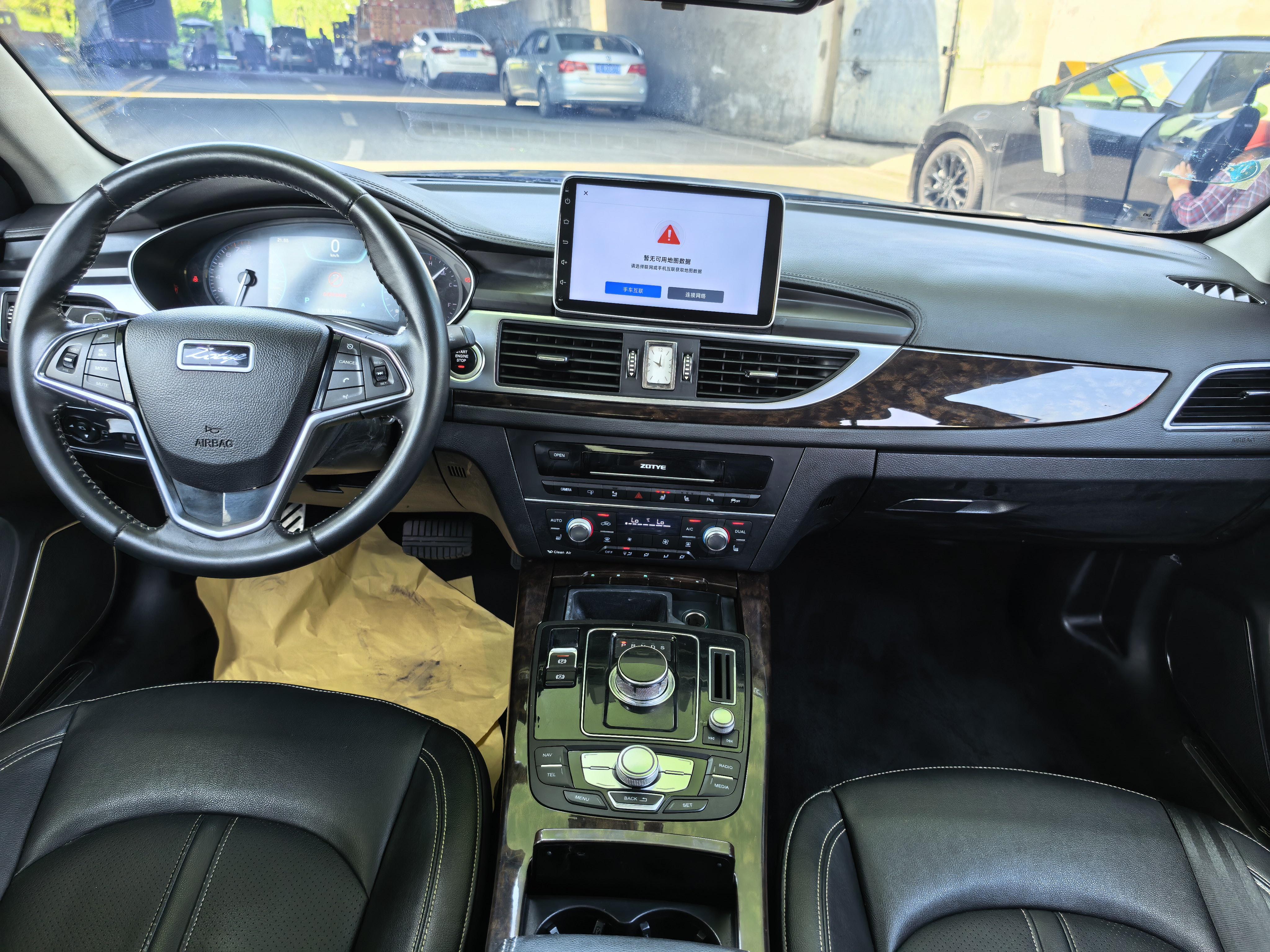 Zotye Z700 2018 thumb 12
