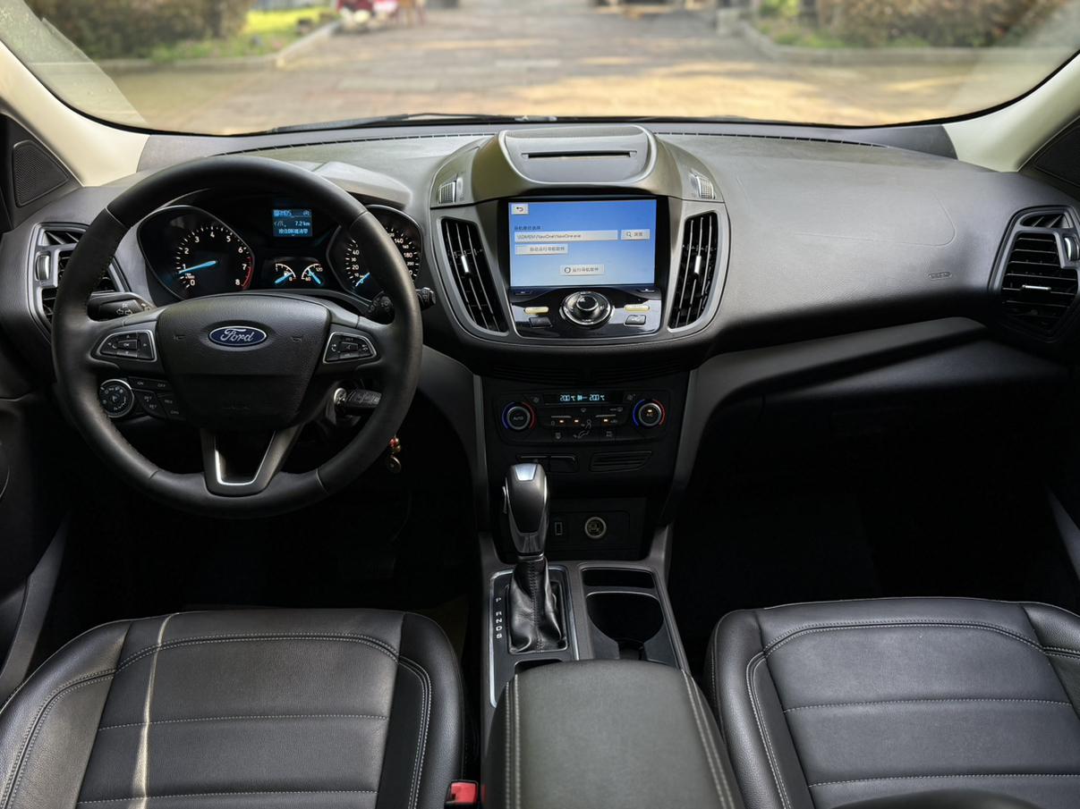 Ford Kuga 2017 thumb 5