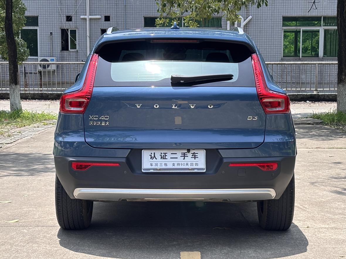 Volvo XC40 2023 thumb 4