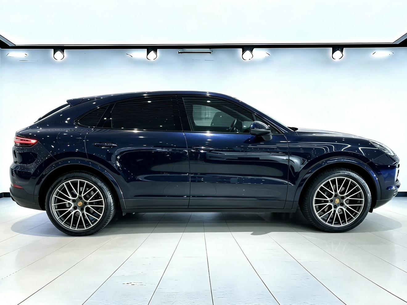 Porsche Cayenne 2023 thumb 4